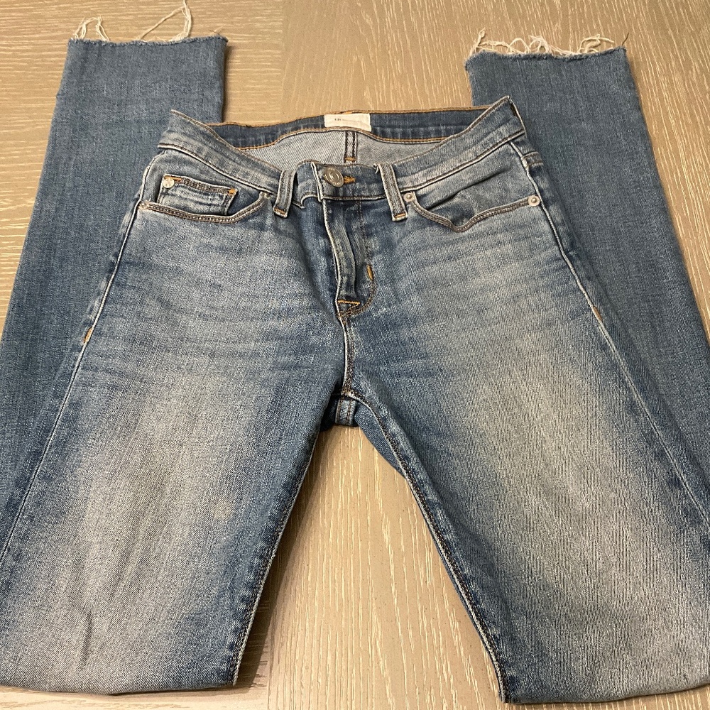 Straight/skinny jeans